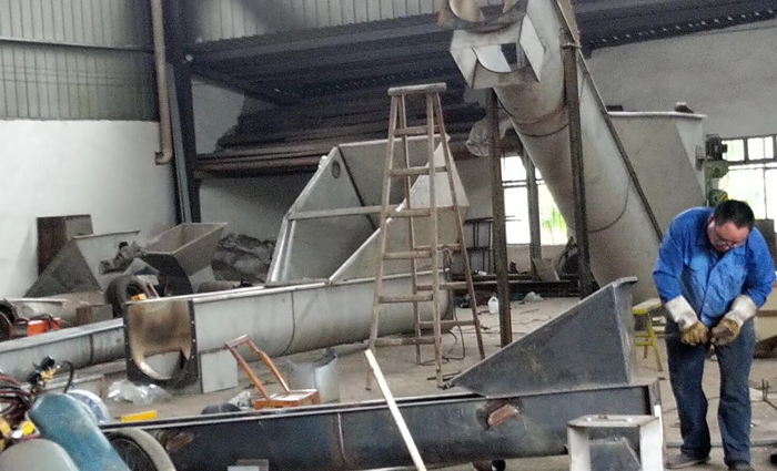 ��ʽ����ݔ�͙C(j��)